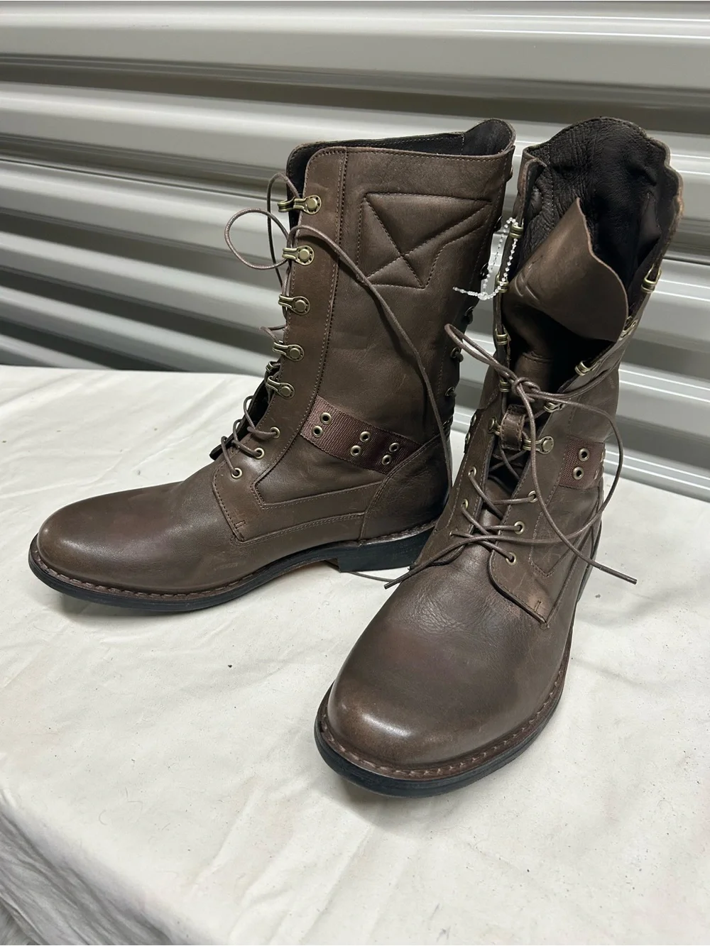 Men's Brown Lace-Up Leather Combat Boots